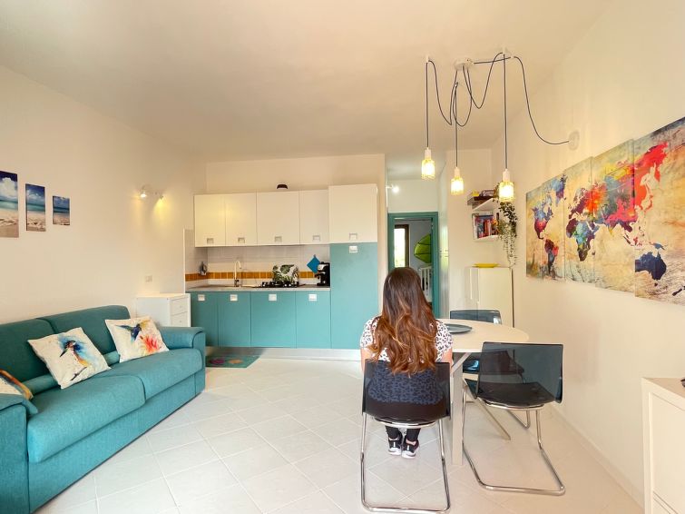 Op 500 m van zee: Comfortabel appartement in centrum Agrustos in Agrustos