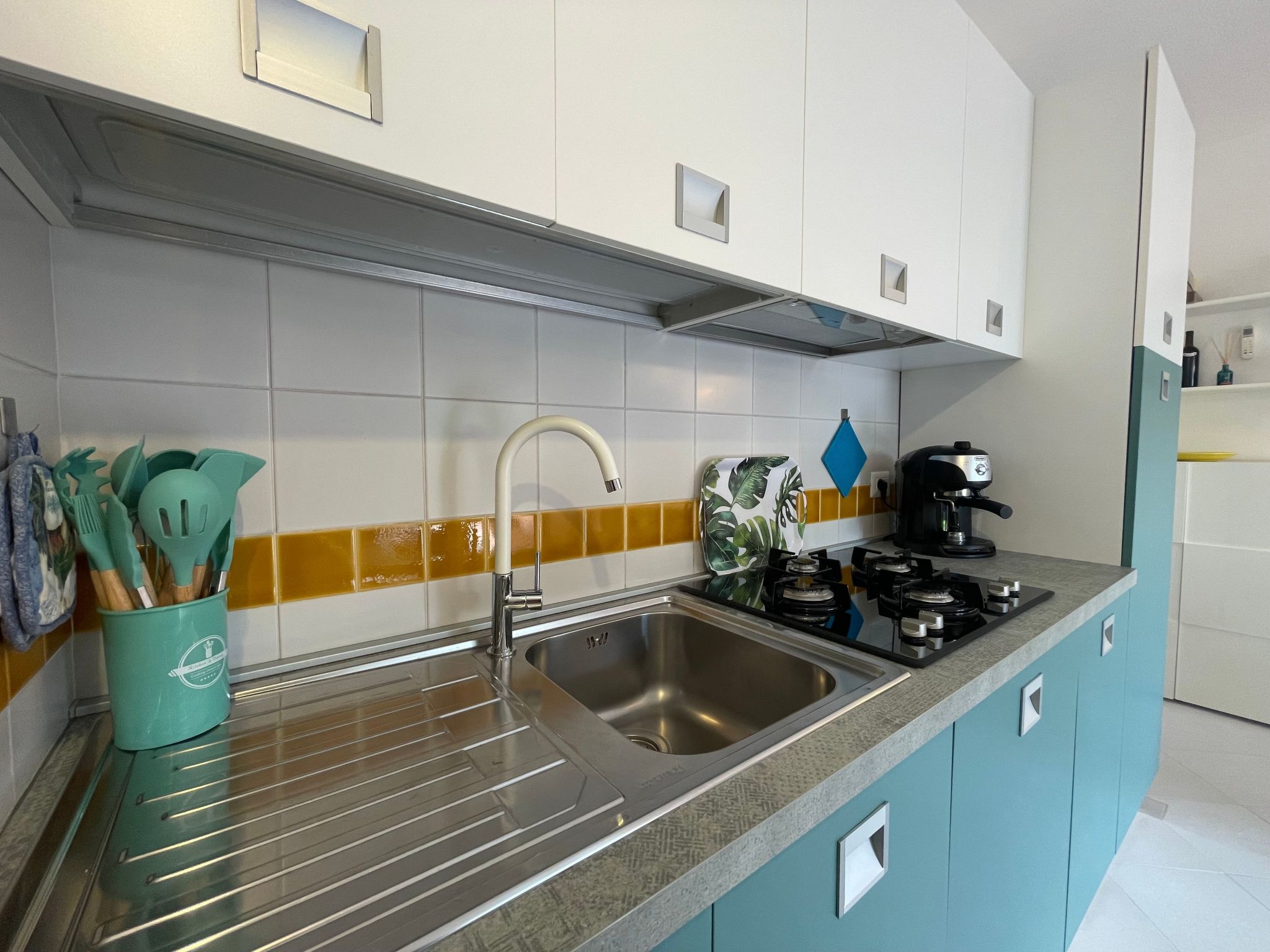 Wohnung "Alter Olivenbaum" mit Garten-Image-tags.info