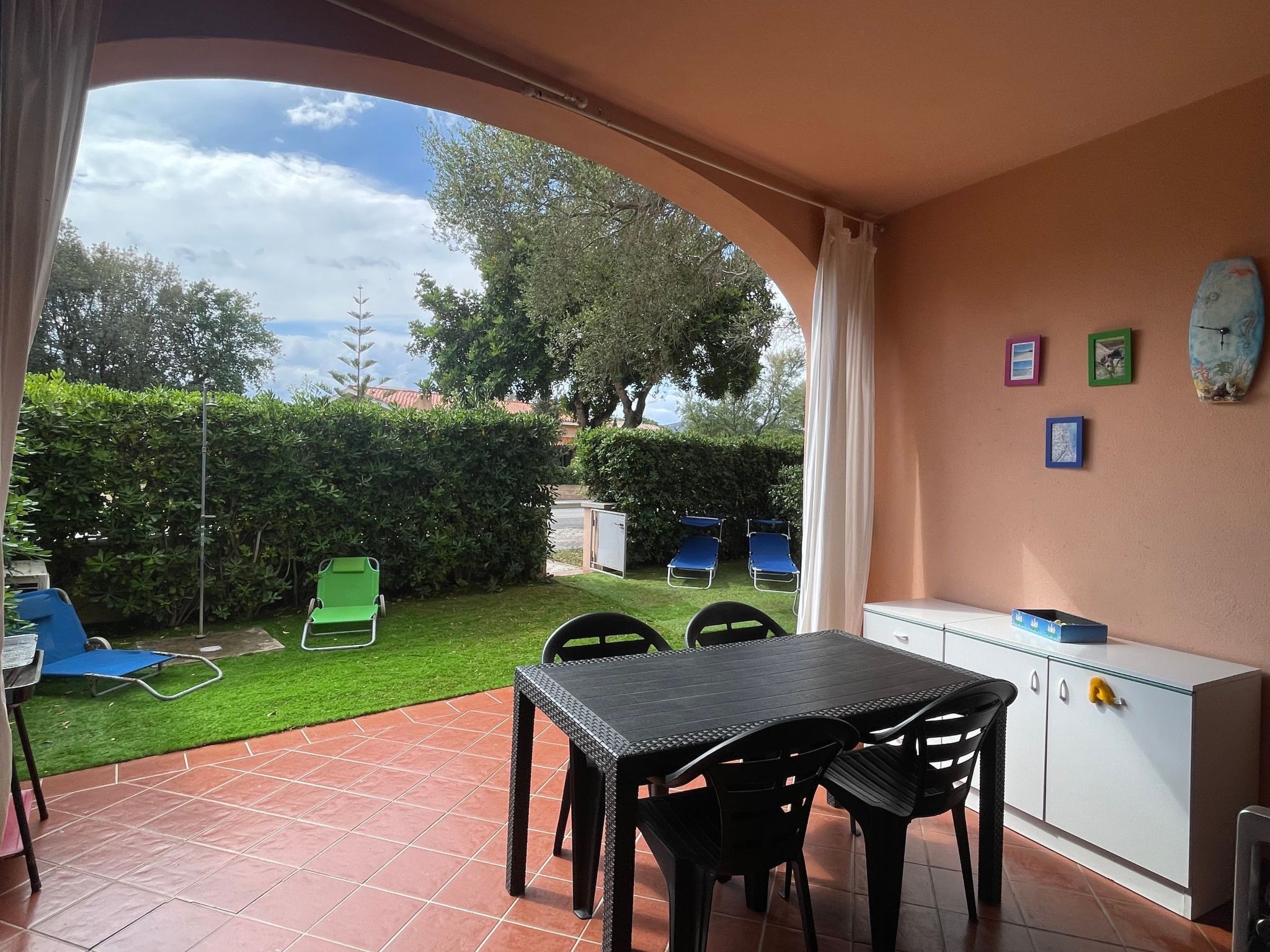 Wohnung "Alter Olivenbaum" mit Garten-Image-tags.info