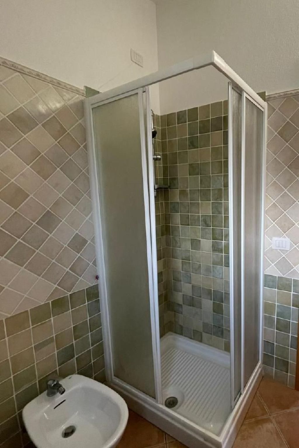 Wohnung mit Parkplatz und Bergblick-Binnen