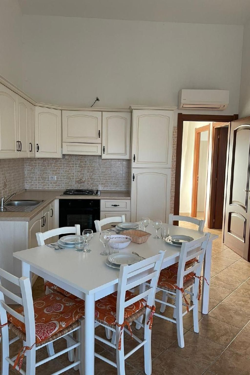 500 Meter vom Meer entfernt-Binnen