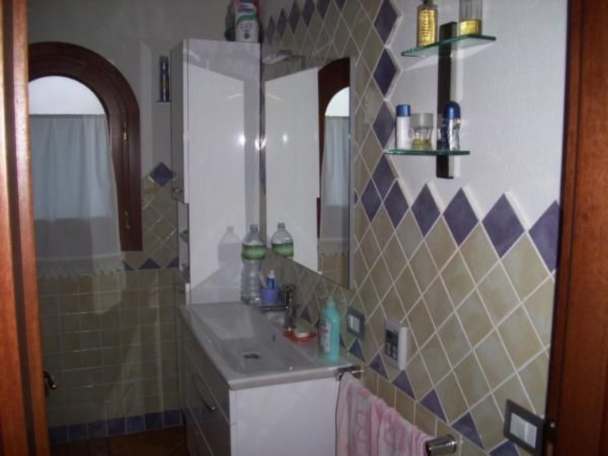 Mit Wasserblick-Binnen