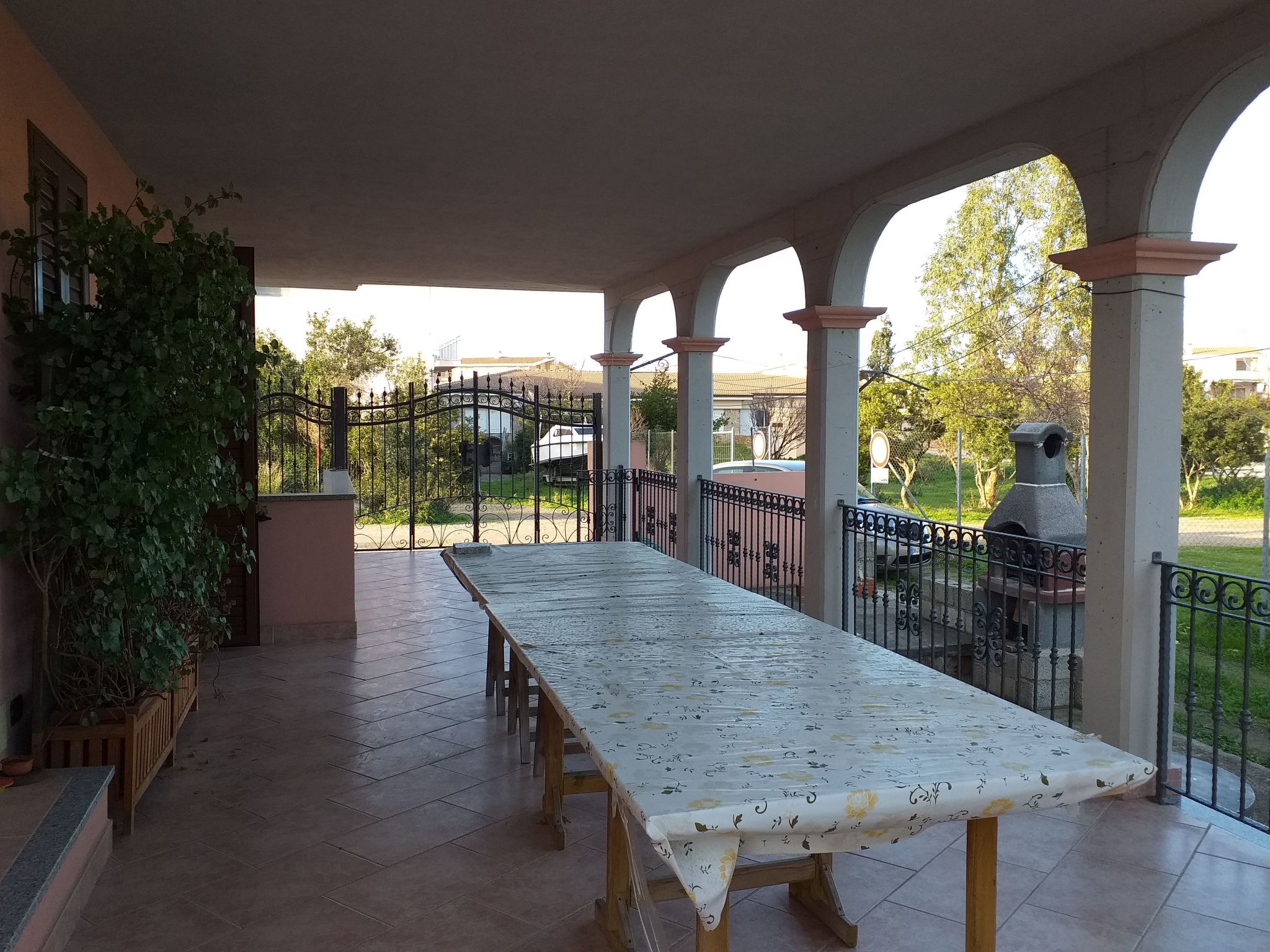 Haus in La Caletta mit privatem Parkplatz