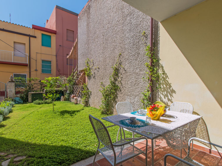 Aan zee: Charmant appartement Green House in La Caletta in La Caletta