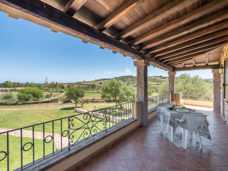 Comfortabel appartement Pompia in La Caletta voor 5 personen · 60 m² in La Caletta