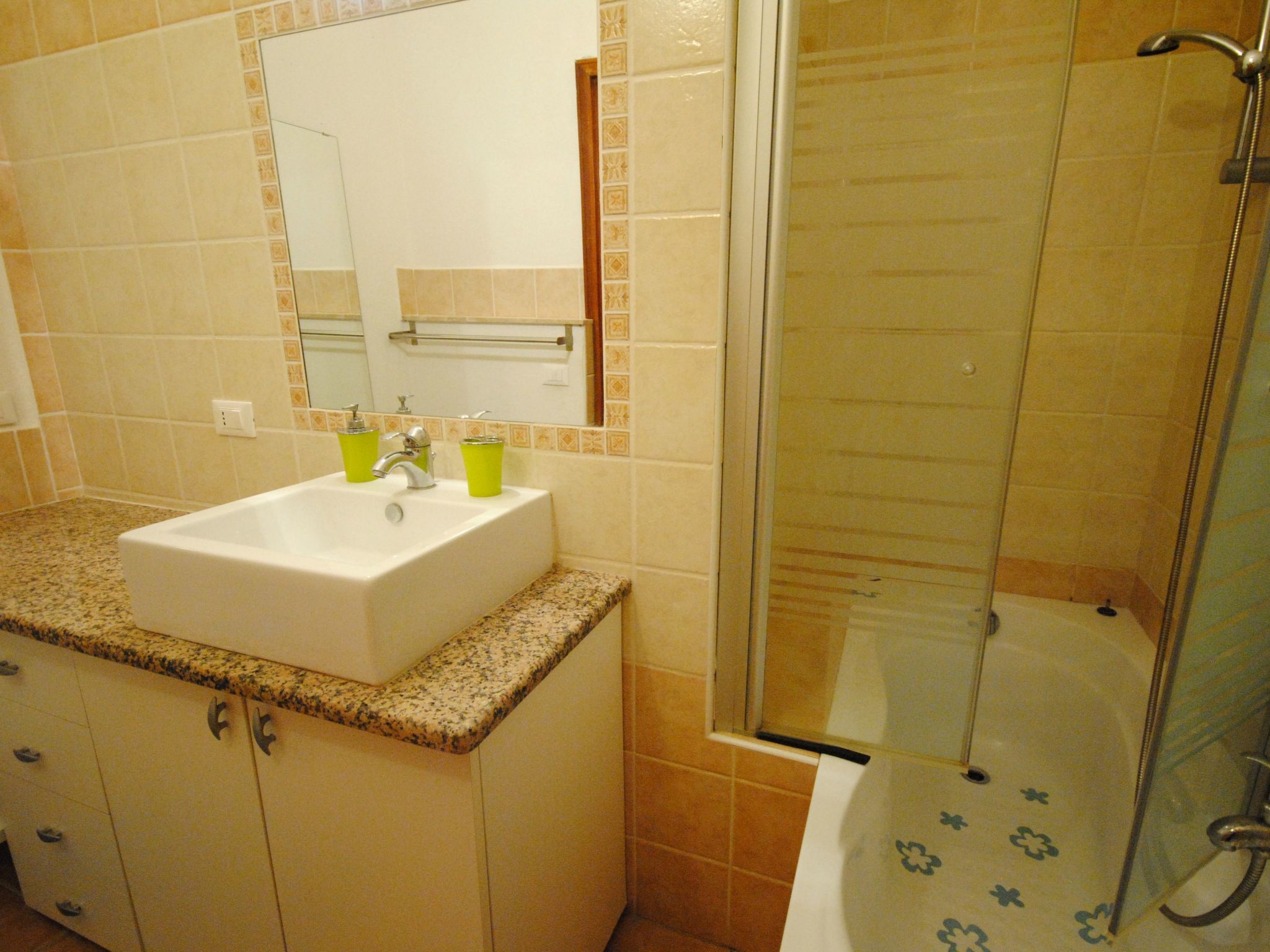 Smeralda-Image-tags.info