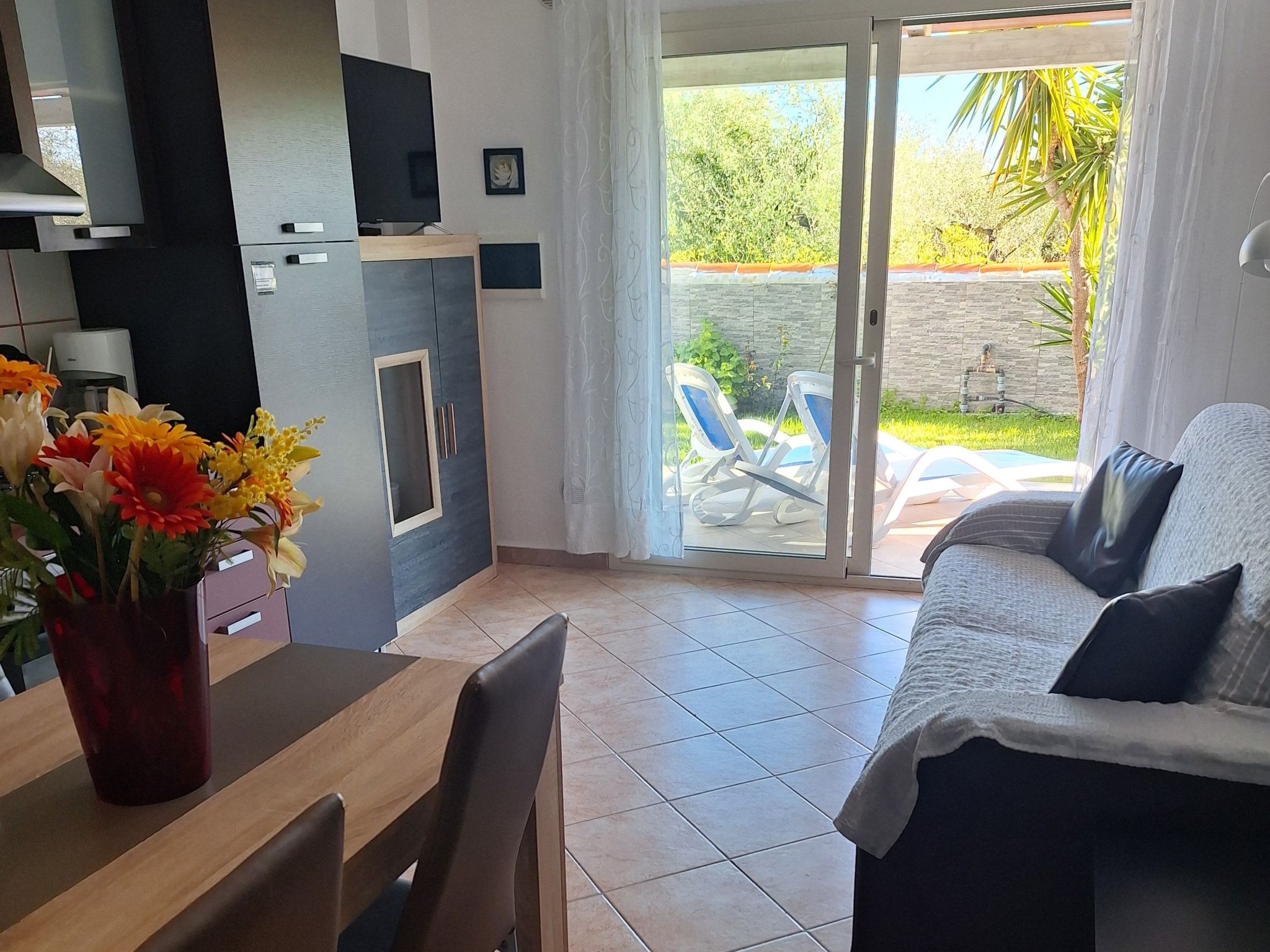 Mirto-Image-tags.info