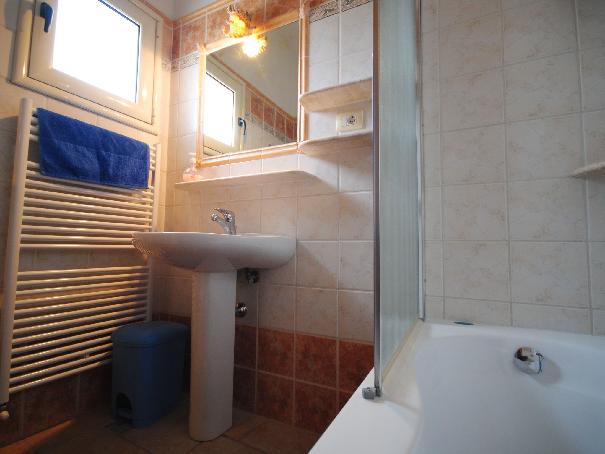 Oliveto-Image-tags.info