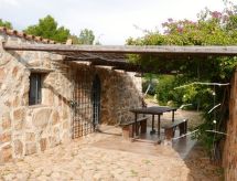 Anania: Authentiek vrijstaand huis op 5000m² grond, 1,5km van zee in Sardinië - thumbnail 1
