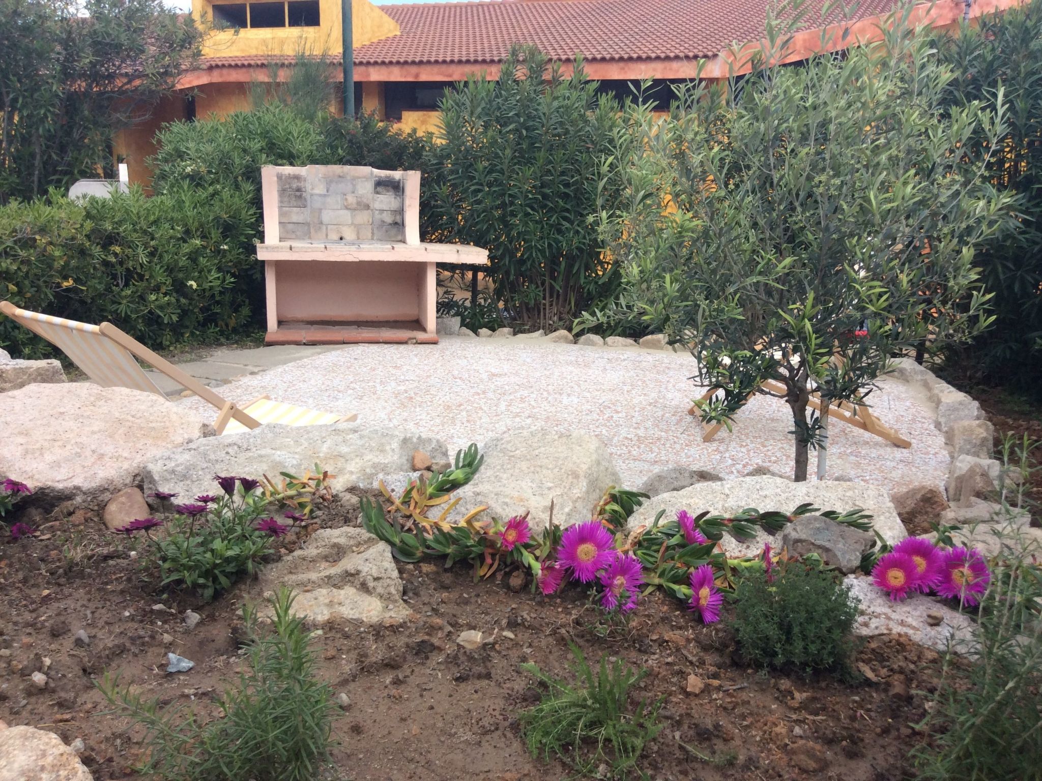 Gemütliches Ferienhaus mit Kamin in Porto Tramatzu-Binnen