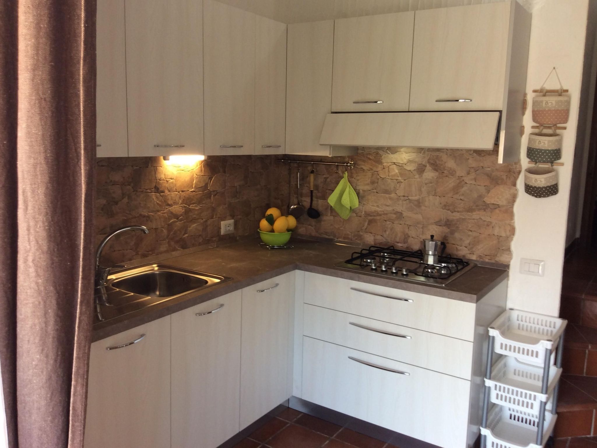 Gemütliches Ferienhaus mit Kamin in Porto Tramatzu-Binnen