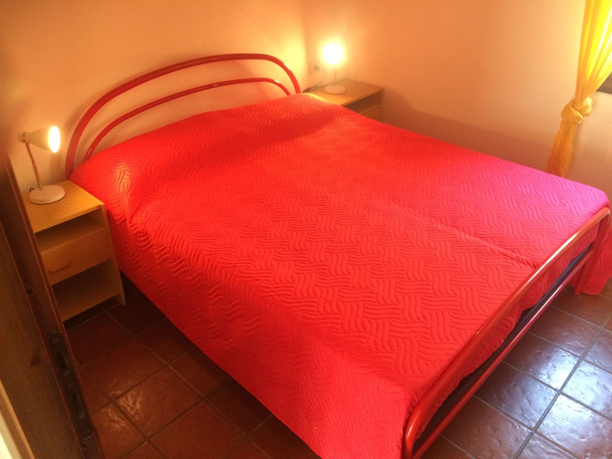 Gemütliches Ferienhaus mit Kamin in Porto Tramatzu-Binnen