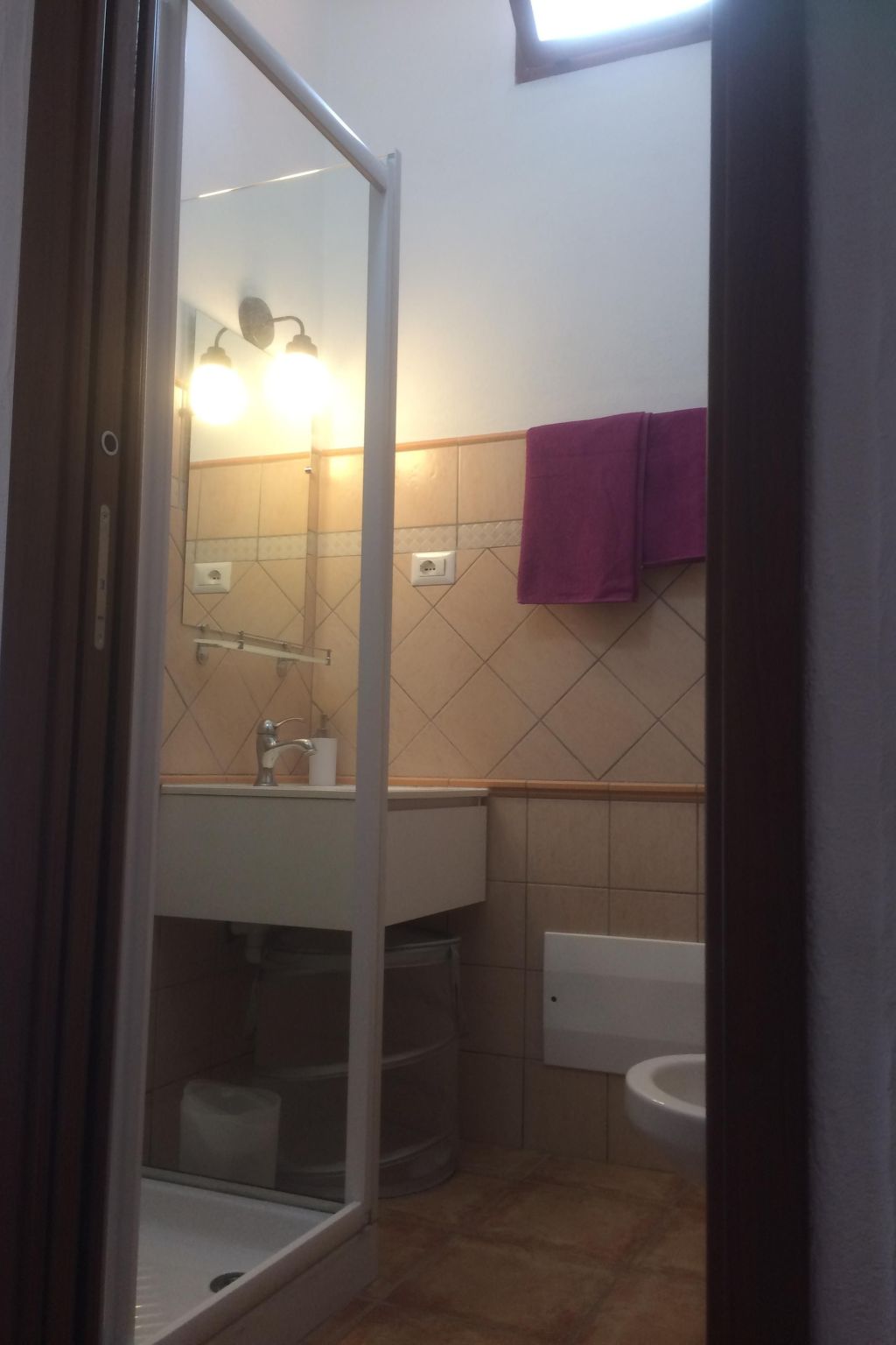 Gemütliches Ferienhaus mit Kamin in Porto Tramatzu-Binnen