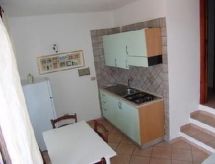 Knus appartement in Villaputzu met terras, BBQ en op 300m van zee - thumbnail 6