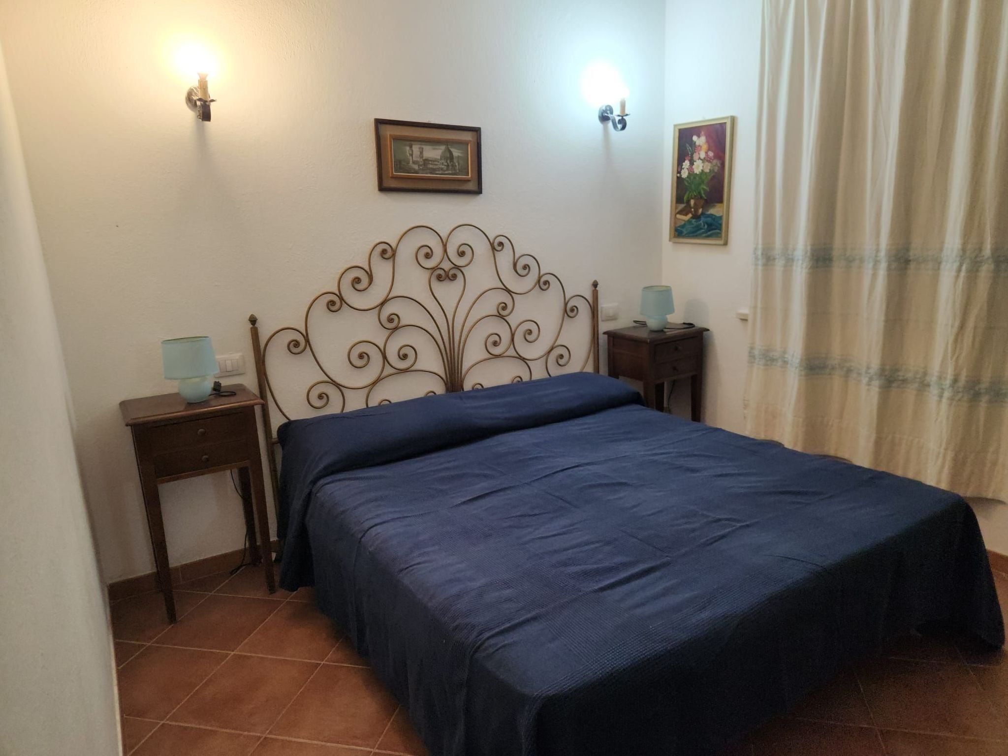 Photo of quadri blue