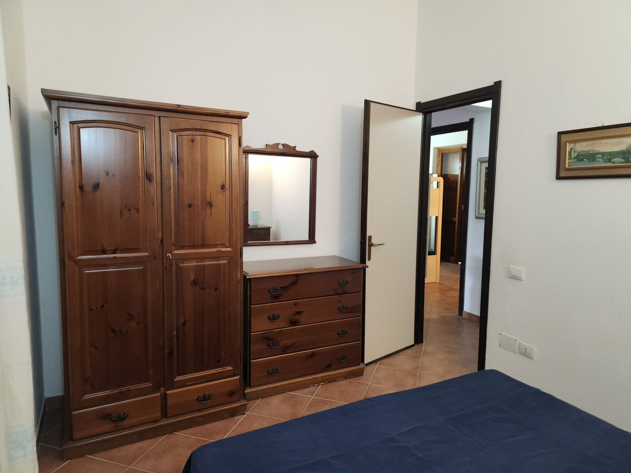 Photo of quadri blue