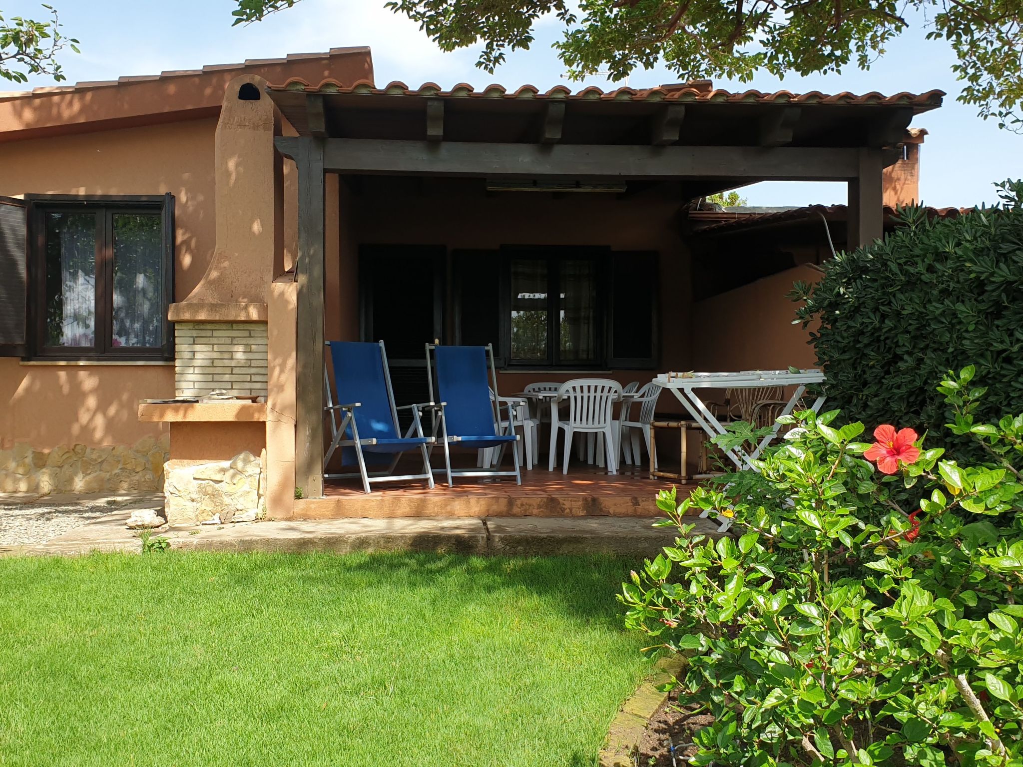 Trilo Mulbery mit großem Garten-Binnen