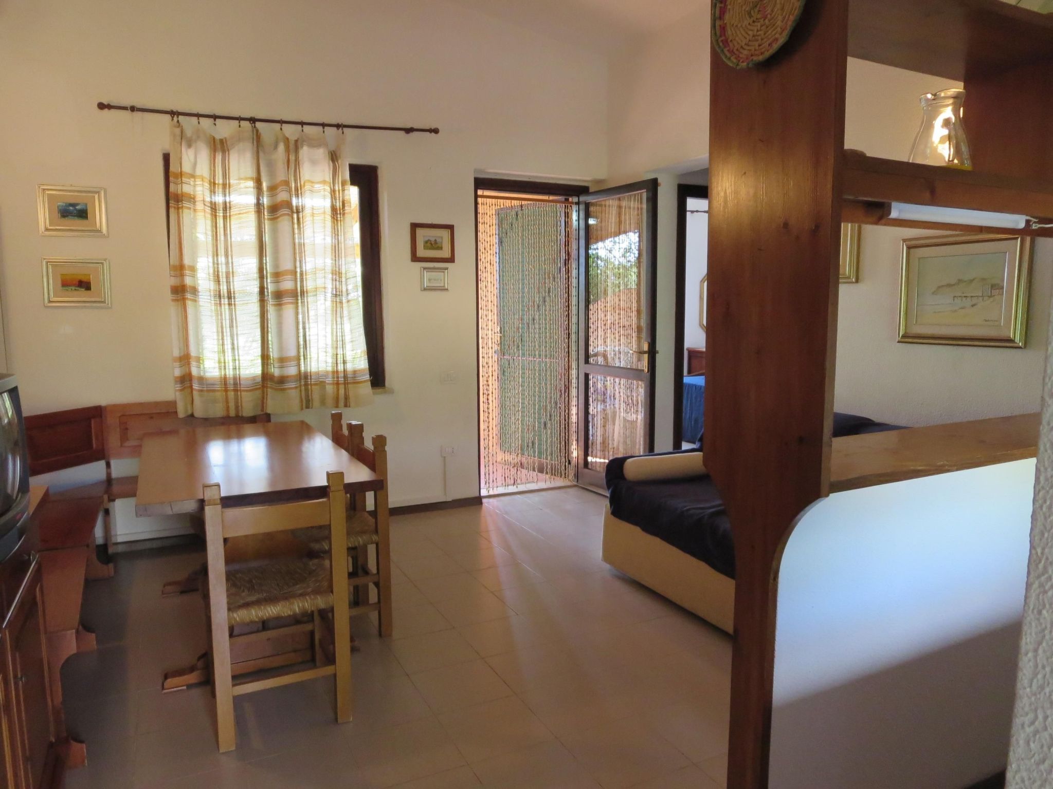 Trilo Mulbery mit großem Garten-Binnen