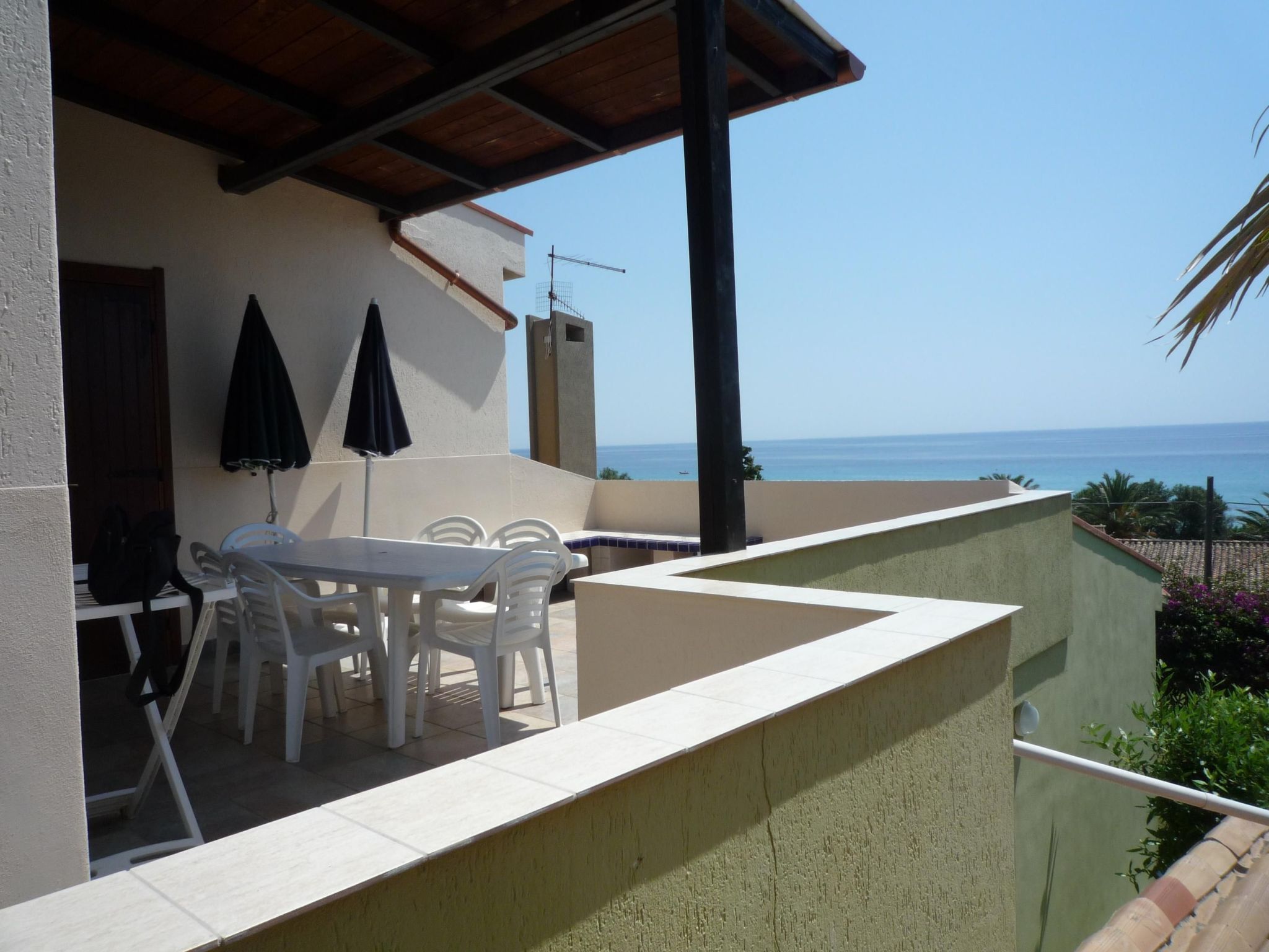 Casa Giusy mit Terrasse und Meerblick-Binnen