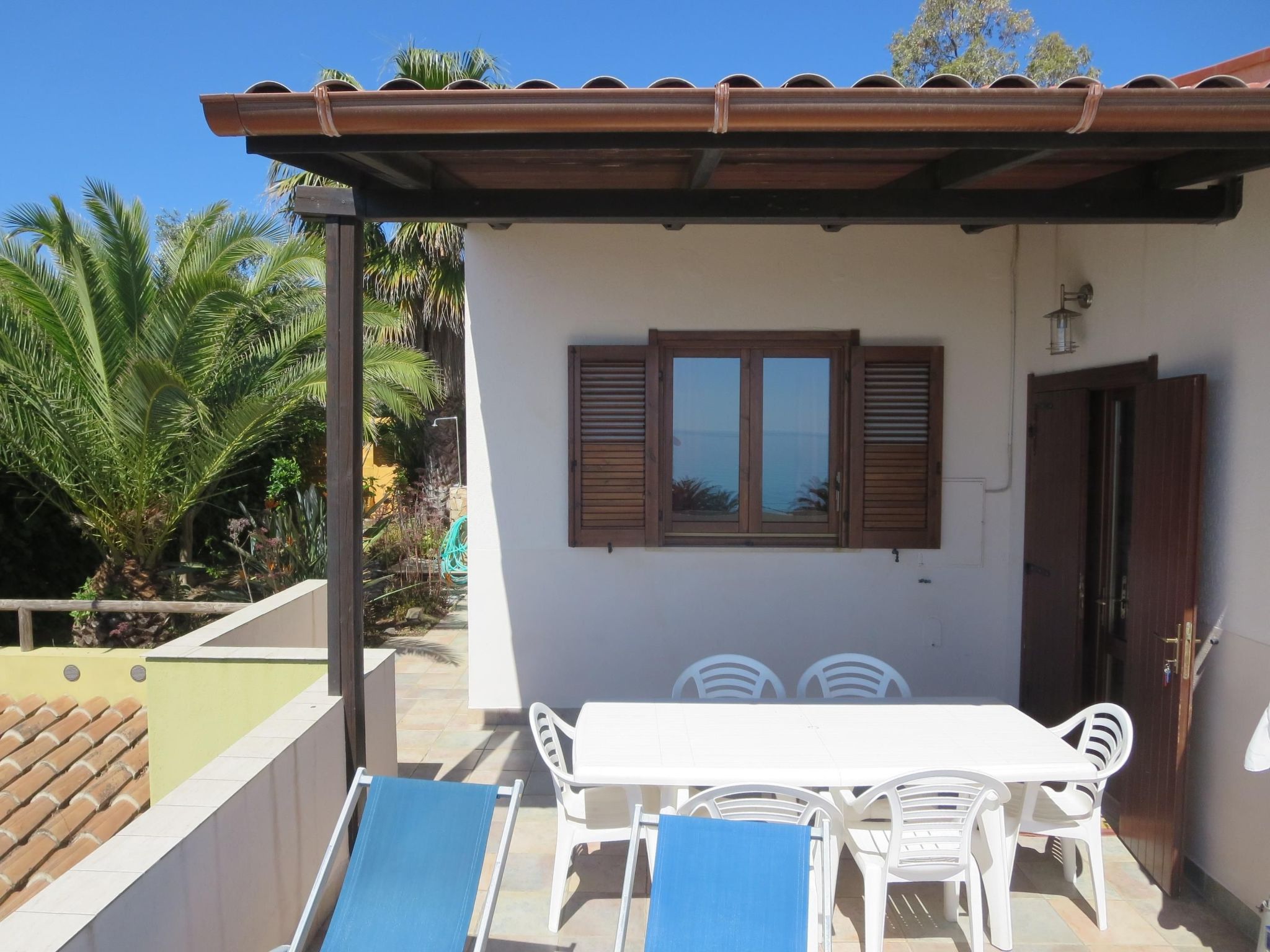 Casa Giusy mit Terrasse und Meerblick-Binnen