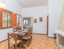 Ferienhaus Villa Monte Nai (REI420)