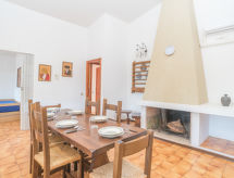 Ferienhaus Villa Monte Nai (REI420)