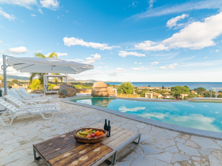 Search and Stay destination Costa Rei, Sardegna - Italy from AU$ 145. Il Castello 9 (REI459)