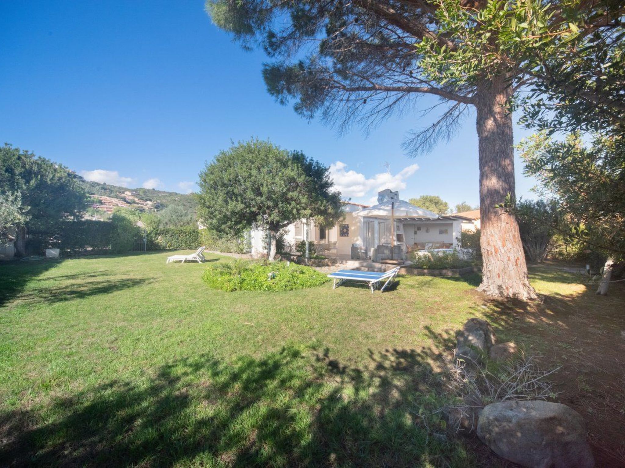 Villa "Villa Aurosa" in der Nähe des Strandes-Buiten