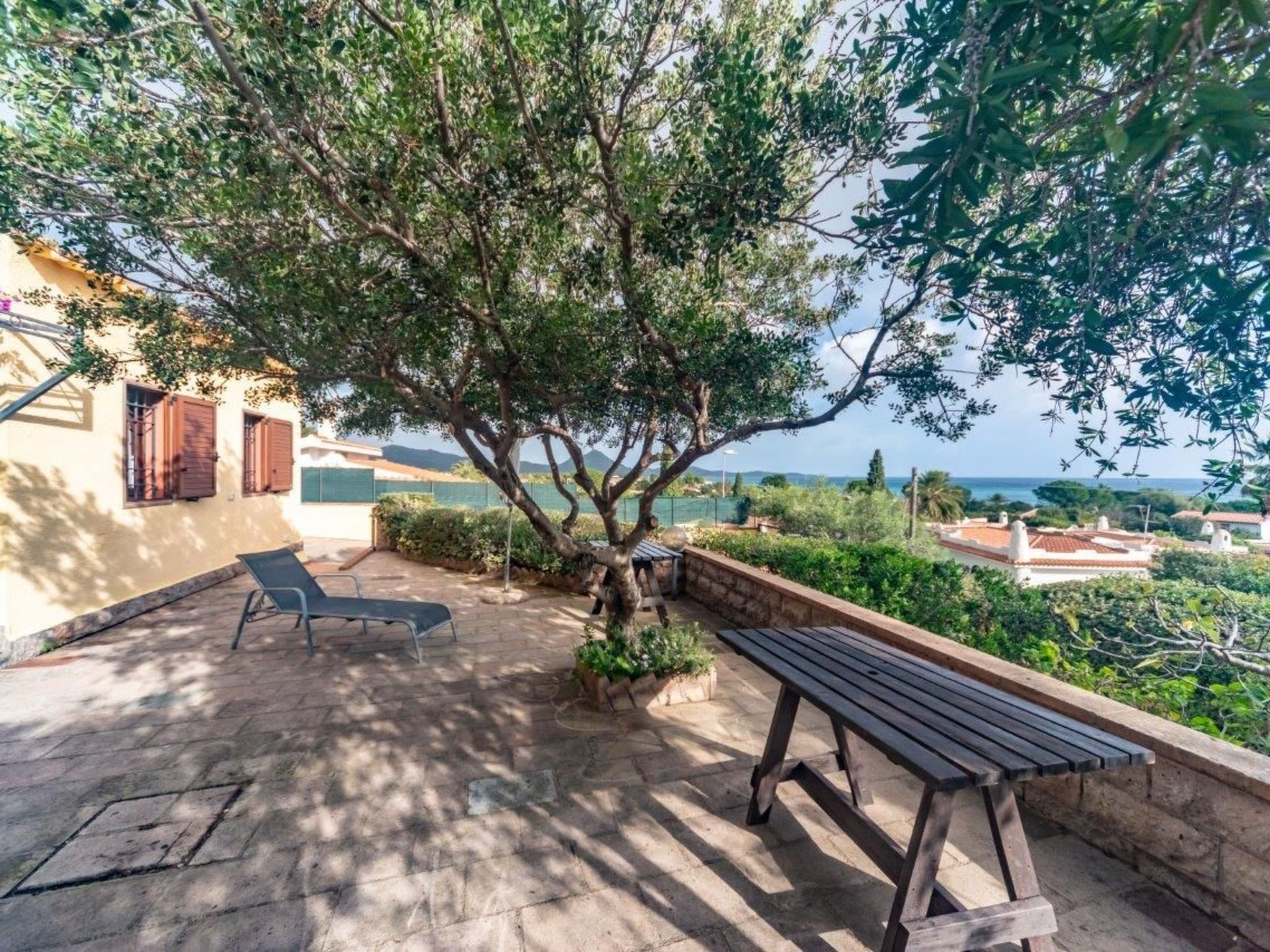 Wohnung in Villa am Meer und mit Meerblick