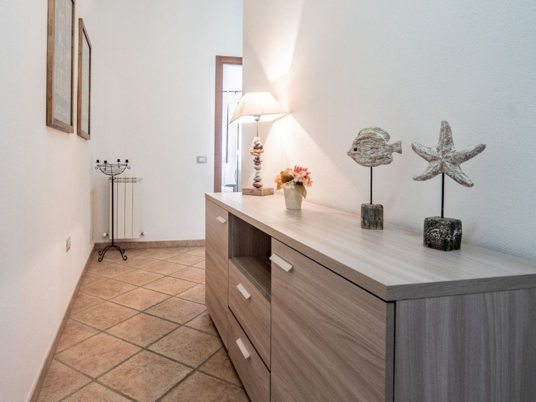 Photo of Schöne moderne Villa in privater Lage, umgeben von üppiger Natur