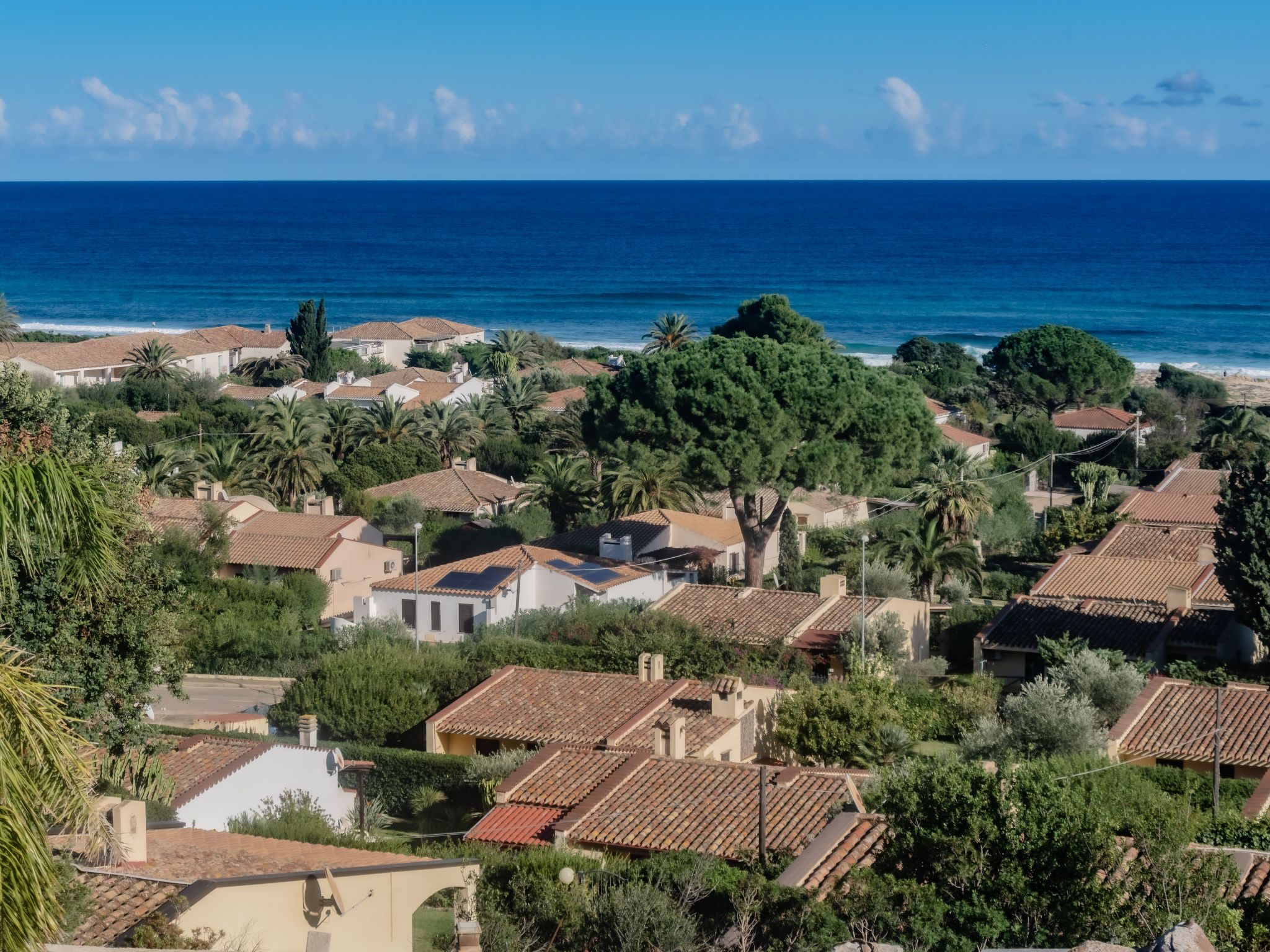 Photo of Herrliche freistehende Villa mit Meerblick und nur wenige Gehminuten vom Strand