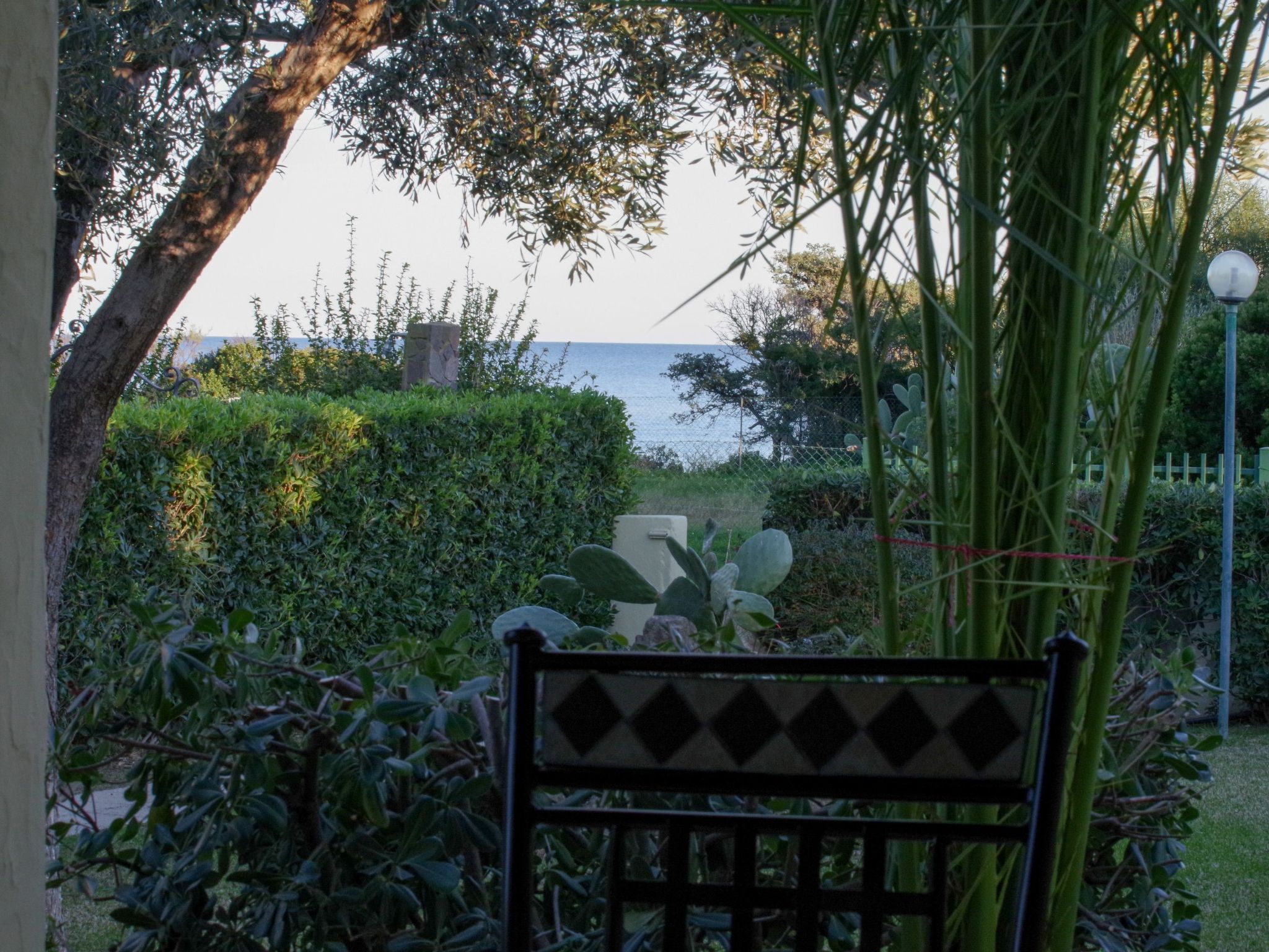 Photo of Schöne, neu renovierte Villa direkt am Strand in Costa Rei