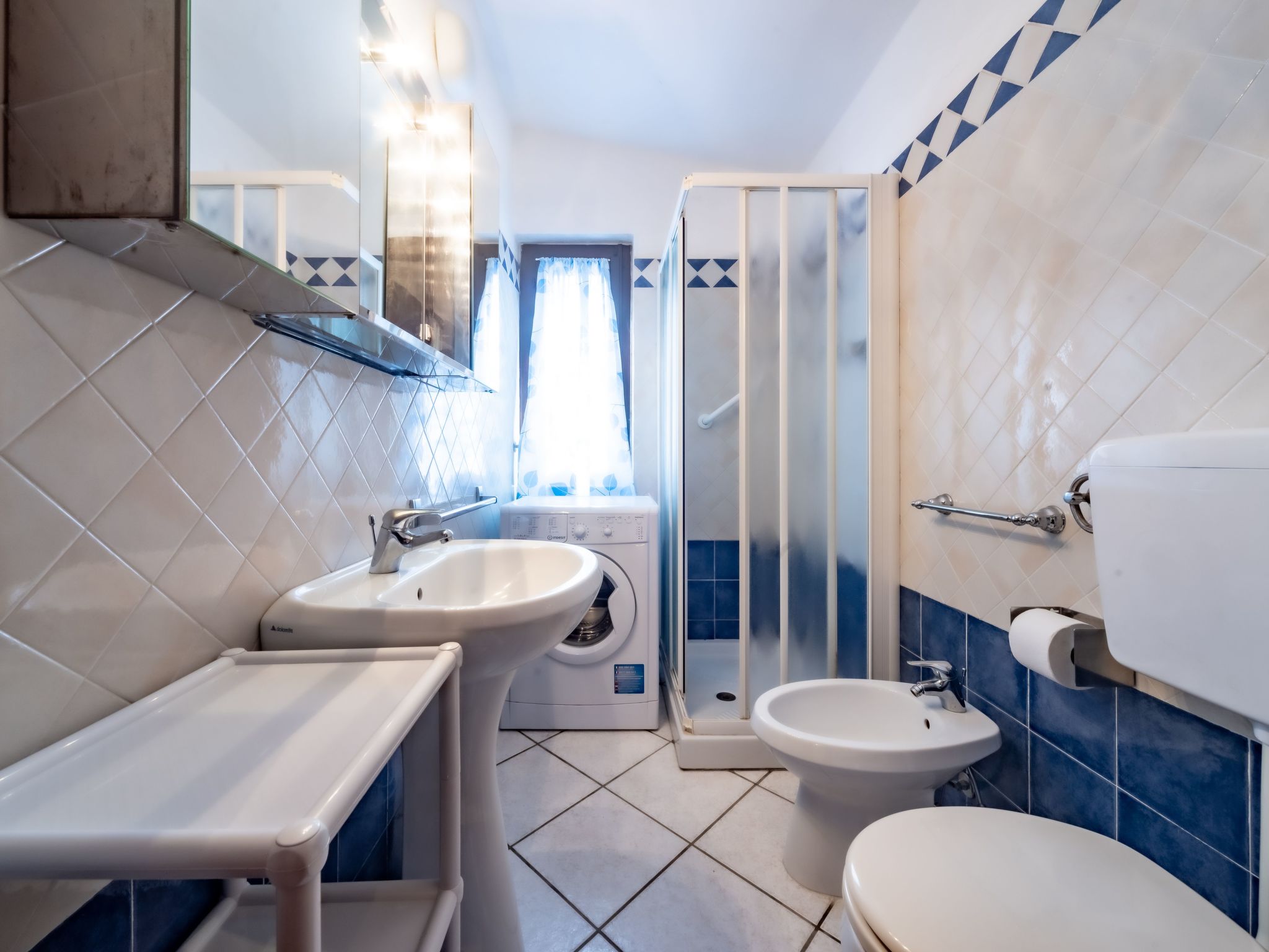 Photo of Wunderschöne freistehende Villa in kurzer Entfernung zum Strand und mit herrlic