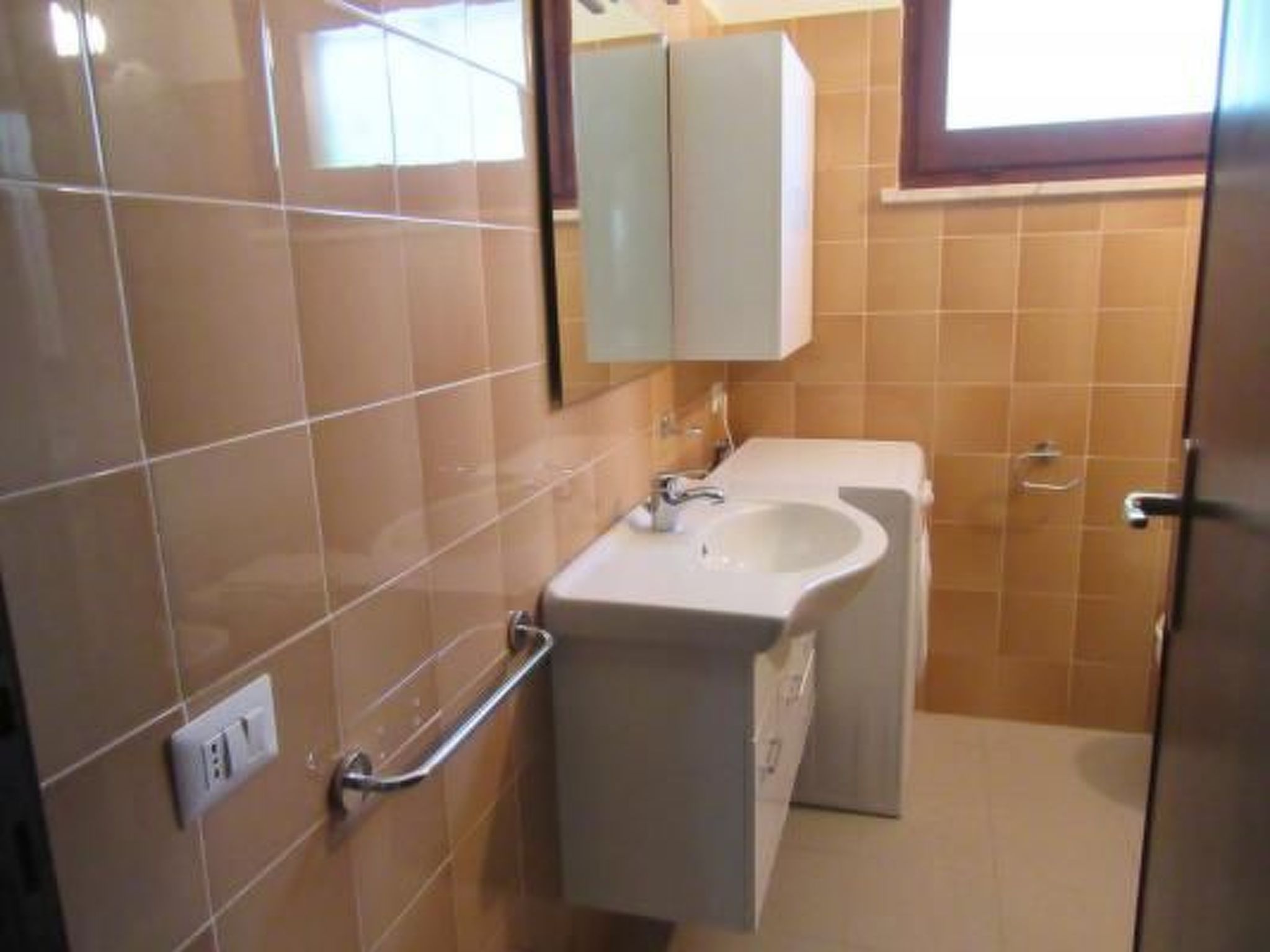 Geräumiges Ferienhaus Quadrilocale Atlantic-Binnen