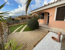 Sfeervol vakantiehuis op 350 meter van het strand in Villasimius - thumbnail 3