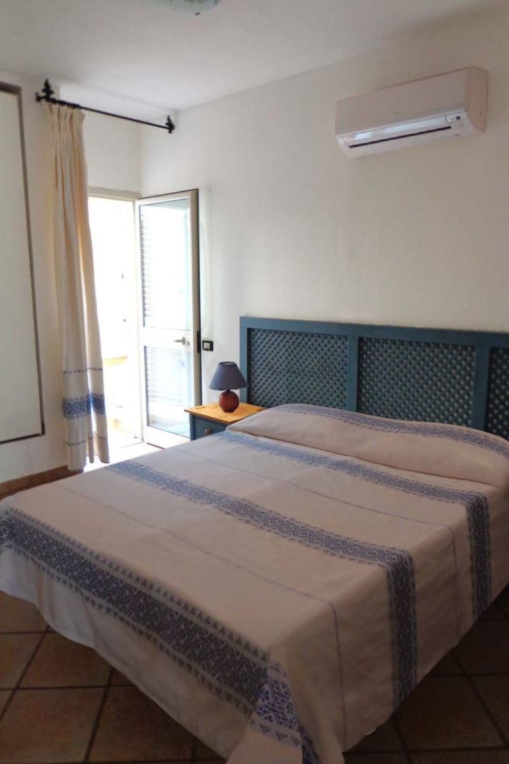 Zwei-Zimmer-Wohnung 1-Binnen