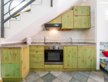 Licht appartement in Villasimius, vlakbij centrum en op 3 km van strand - thumbnail 2