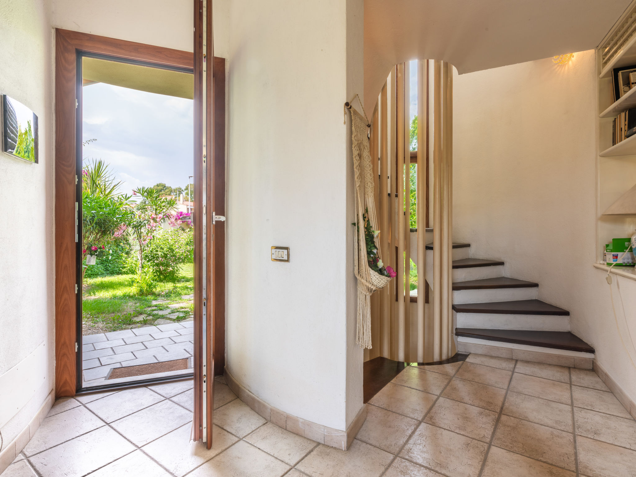 Villa Al Mare-Inside