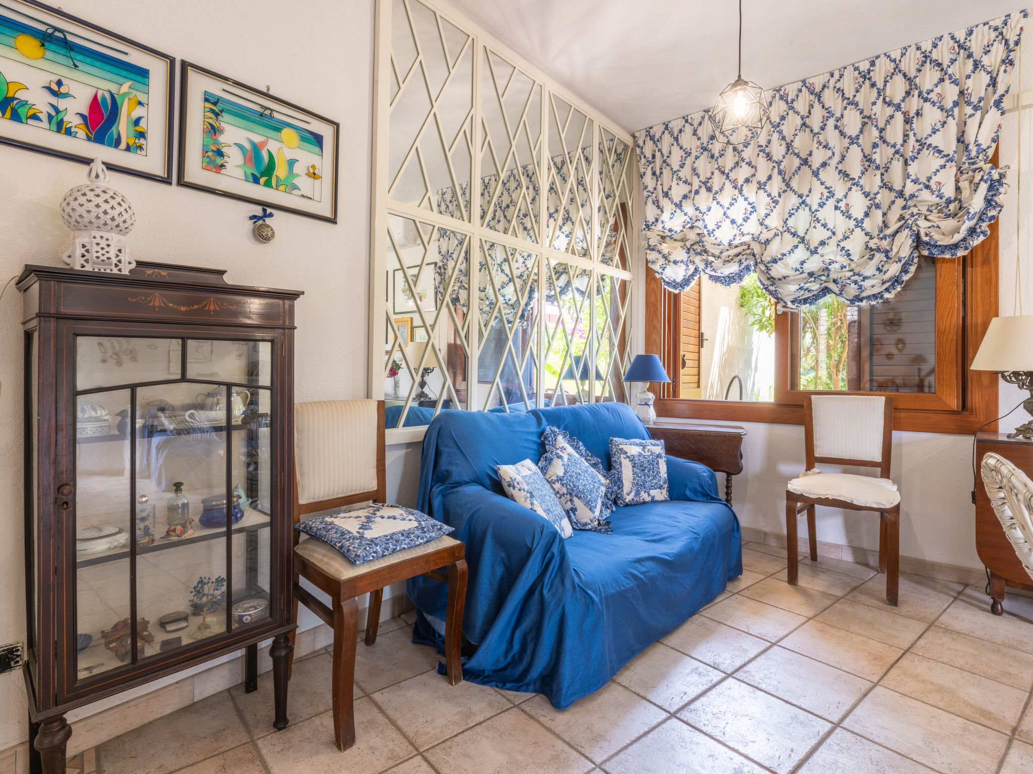 Villa Al Mare-Inside