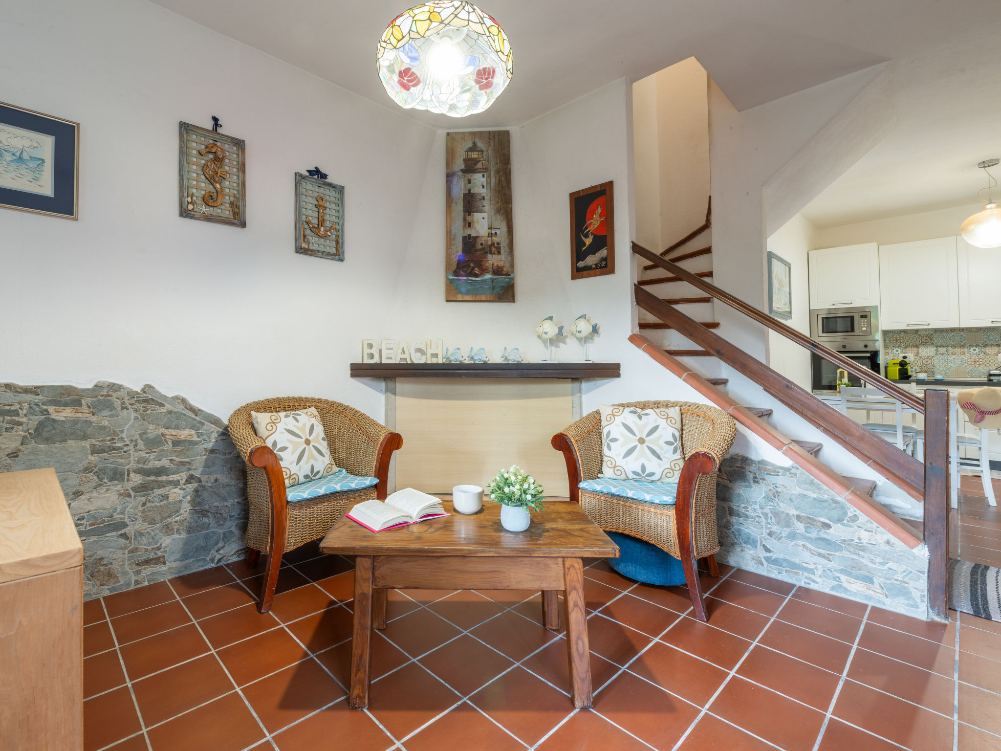 Tennis and sea house - Image 4