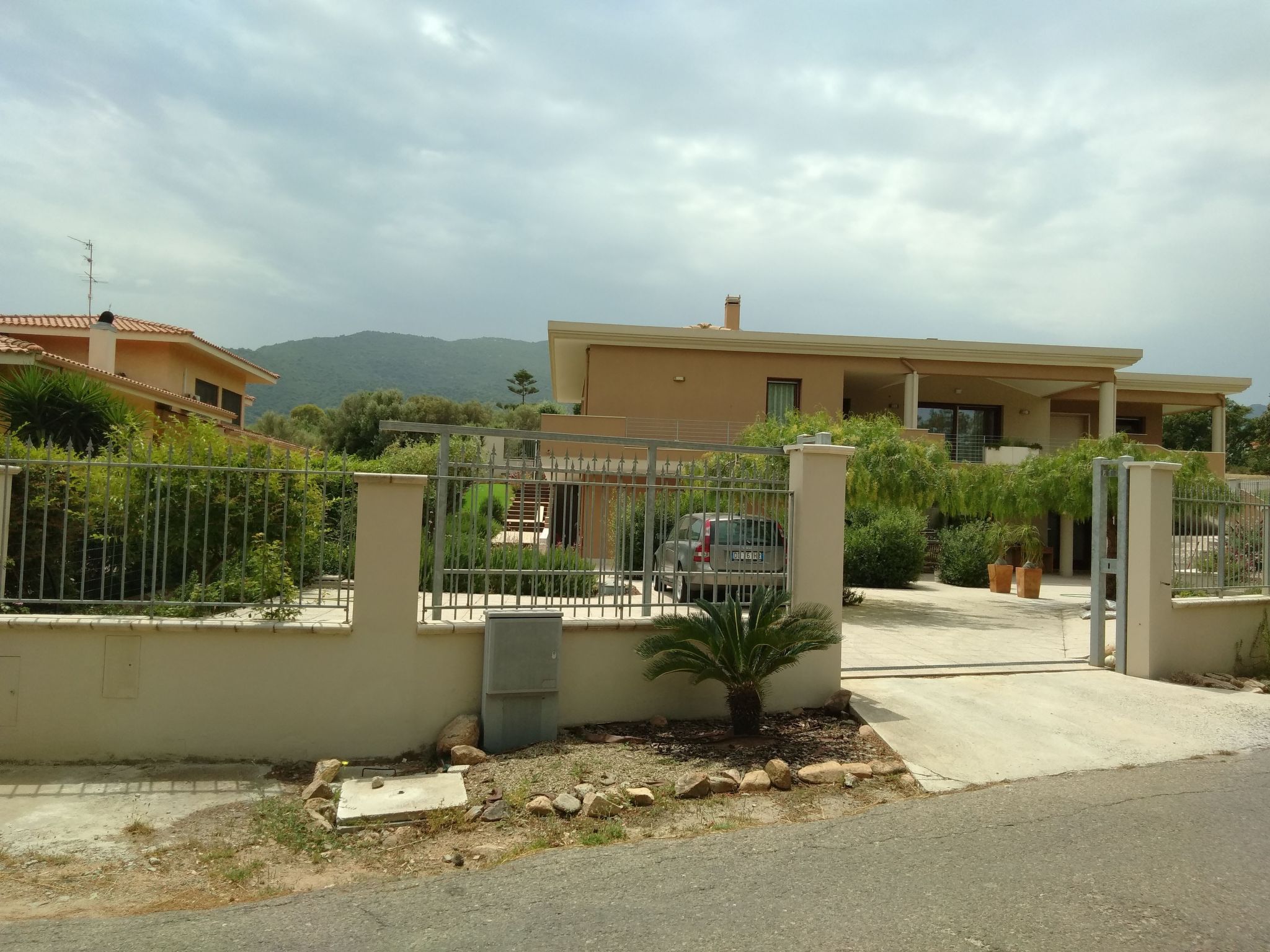 Unterkunft in der 'Villa Luigi' mit oberirdischem Pool-Drinnen