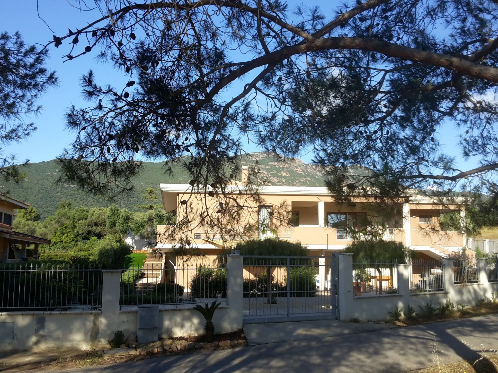 Unterkunft in der 'Villa Luigi' mit oberirdischem Pool-Drinnen