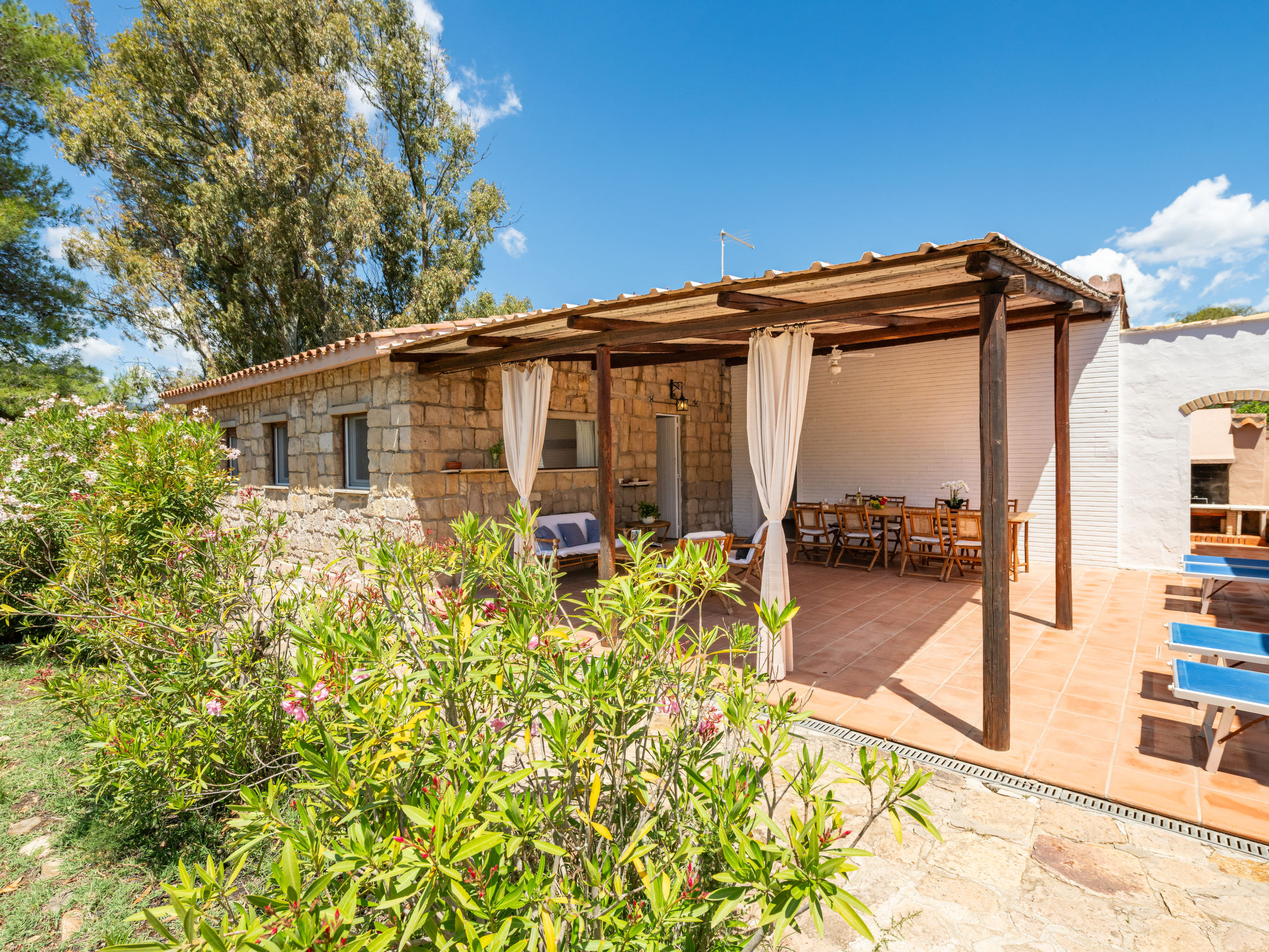 Villa Ilse — view 1 of 38