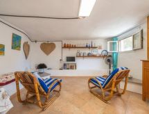 Vrijstaande woning aan zee in Chia, Sardinië - 25 meter tot het strand - thumbnail 5