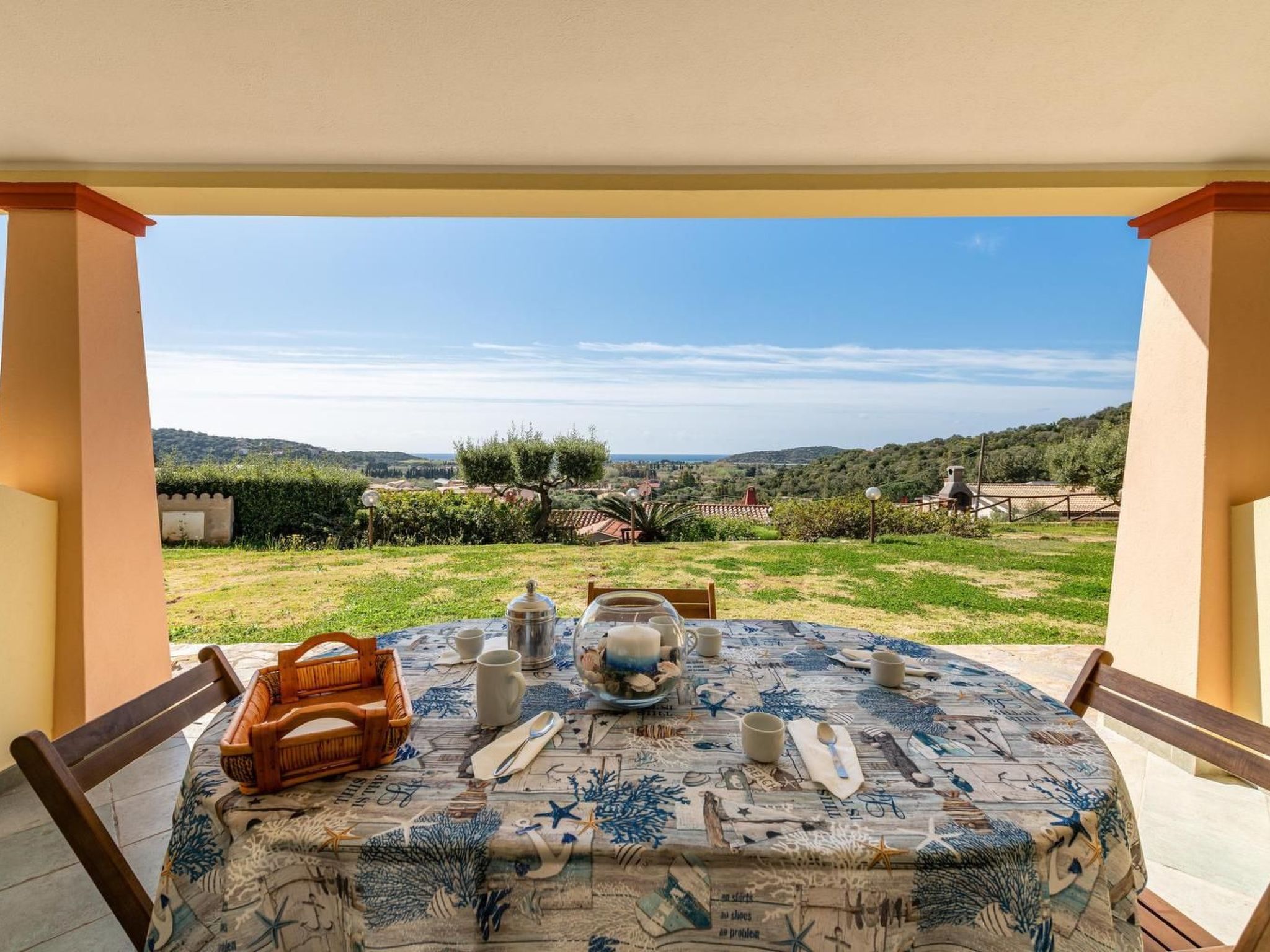 Haus mit Panoramablick in Chia in natürlicher Umgebung