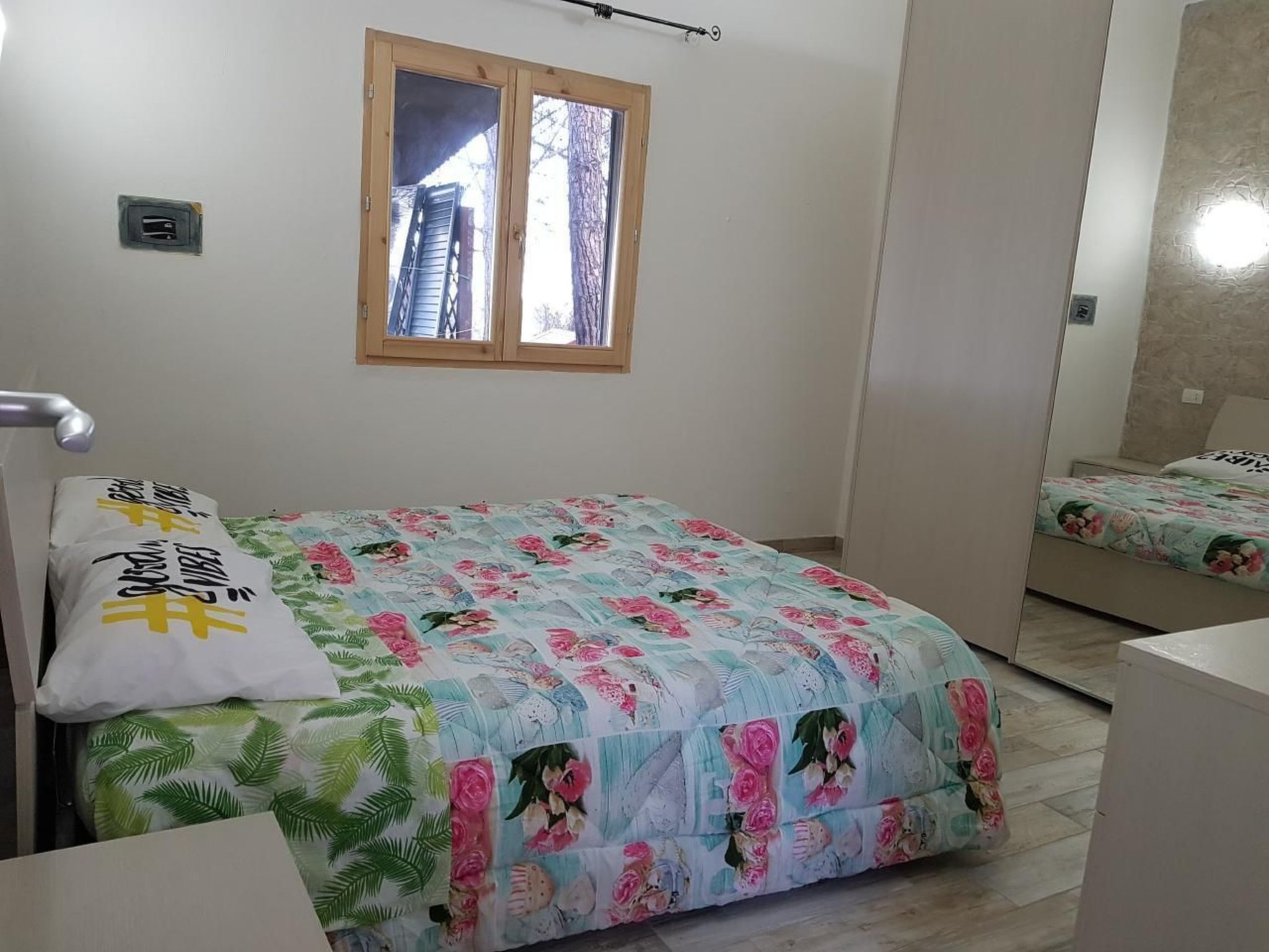 Tolles Ferienhaus in Pula mit Grill-Binnen