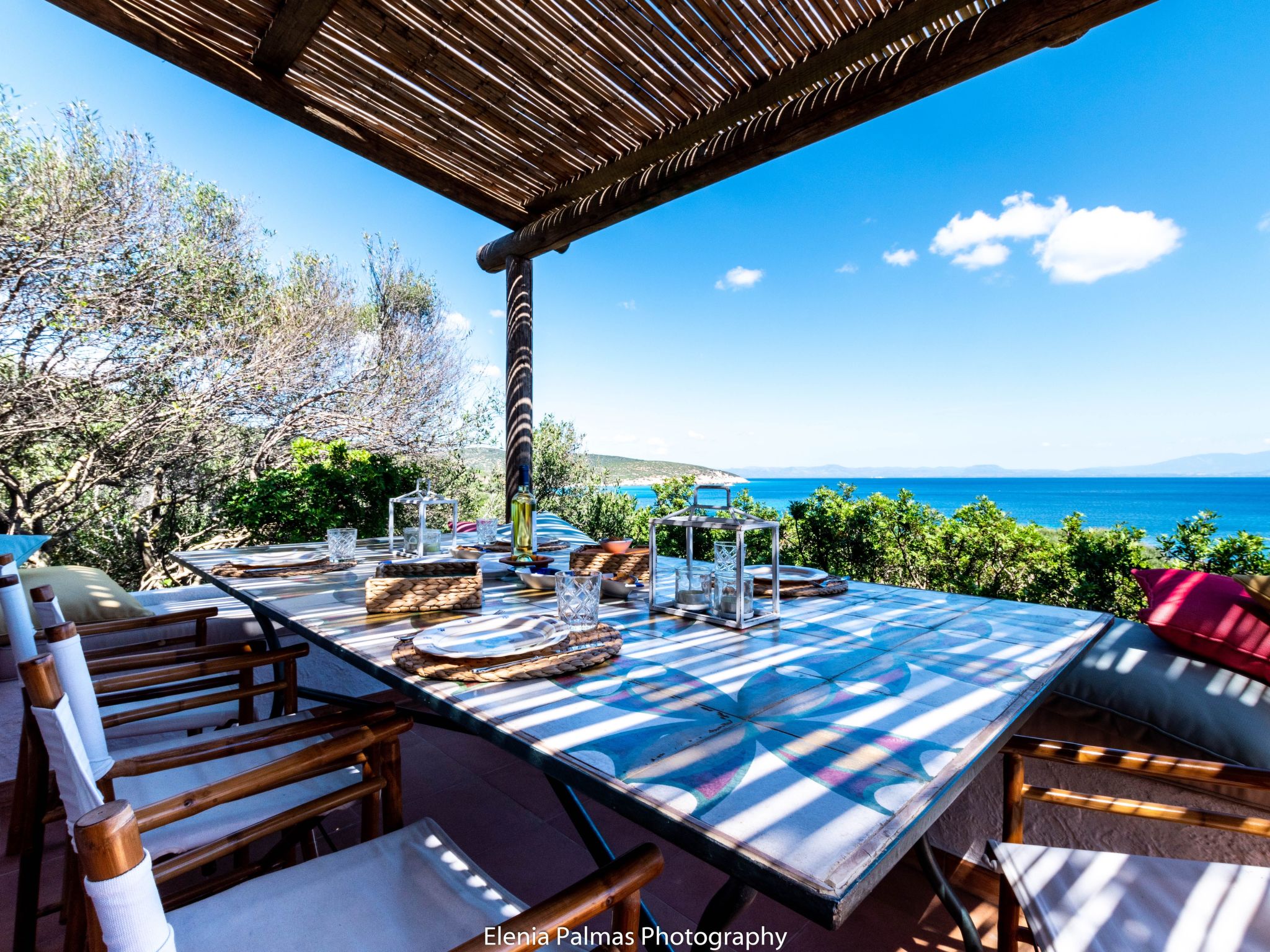 Su Mari Su 'Entu is a panoramic villa set in an exclusive and unrepeatable scenario. Immersed in a park of splendid Mediterranean maquis, it enjoys a unique view of the entire Turri bay. It is located..