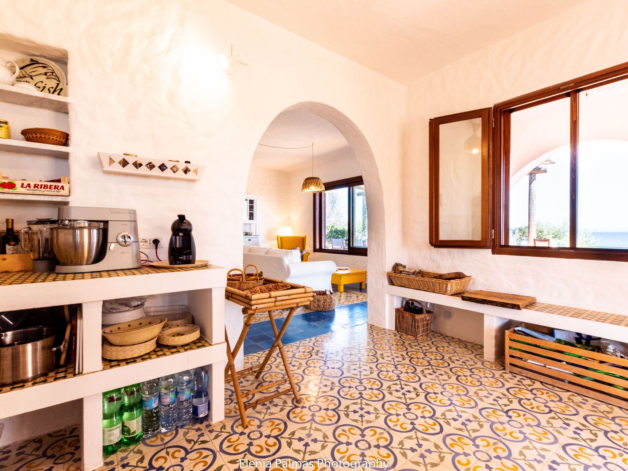 Haus in Sant'antioco mit überdachtem Parkplatz-Image-tags.info