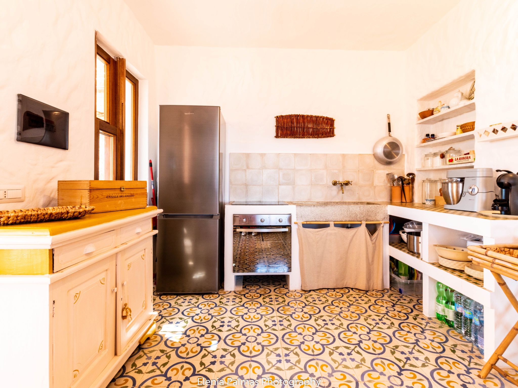 Haus in Sant'antioco mit überdachtem Parkplatz-Image-tags.info