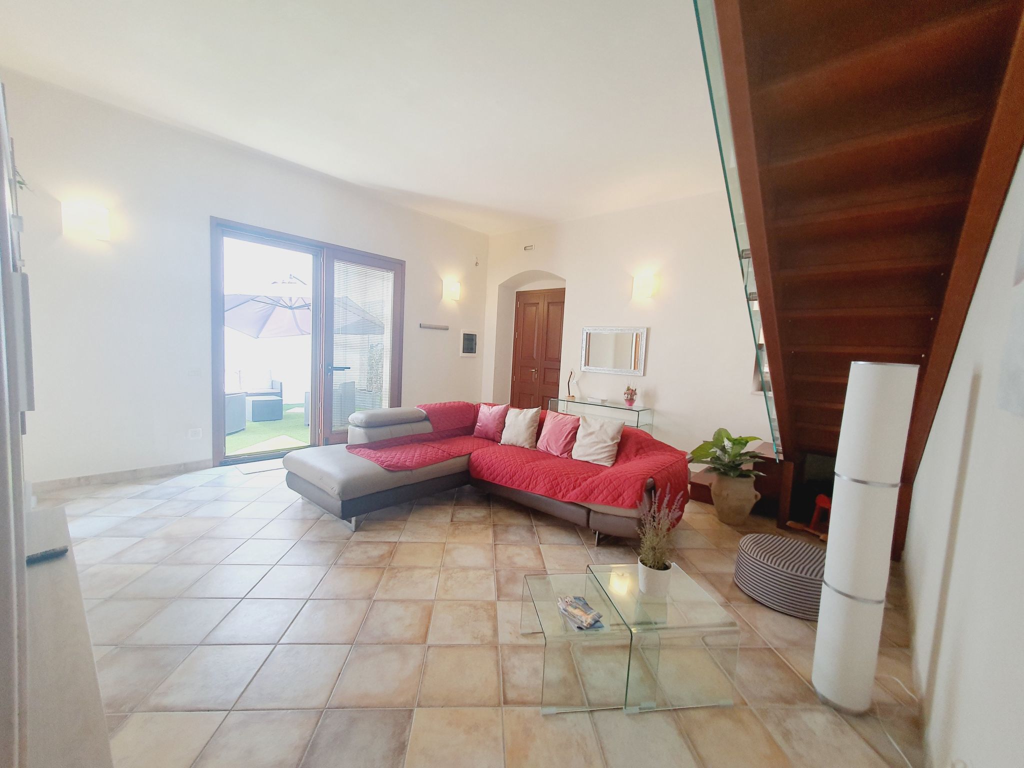 Elegantes Haus in der Nähe des Zentrums-Drinnen